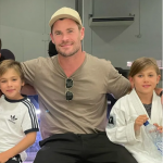 Chris Hemsworth também escolheu priorizar seu tempo com a família ao invés da carreira. (Foto: Instagram)