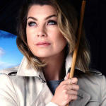 Ellen Pompeo é Meredith Grey na série de sucesso 'Grey's Anatomy'. Quando a atriz revelou que estava grávida durante as filmagens da sexta temporada, os roteiristas tiveram que pensar muito. (Foto: Divulgação)