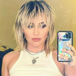 Miley Cyrus também se identifica como pessoa pan. (Foto: Instagram)