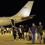 O governo brasileiro também busca aeroportos alternativos para a repatriação de 50 brasileiros que estariam na Faixa de Gaza. (Foto: Agência Brasil)