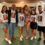 Taylor Swift recebeu a família da jovem que faleceu na primeira noite de show no Rio de Janeiro. (Foto: Instagram)