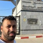 Em postagem no Instagram, o brasileiro Hasan Rabee comemora a chega ao portão de Rafah. Na foto, ele diz que espera a abertura da passagem para poder continuar a viagem de volta ao Brasil. (Foto: Instagram)