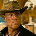 O ator Woody Harrelson estava estacionando o carro quando teve uma arma apontada para sua cabeça. (Foto: Divulgação)