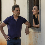 "(...) não é justo! Meu pai é um pai extremamente carinhoso, extremamente generoso com todos, alicerce de todo uma família.", garantiu a cantora. (Foto: Divulgação/Netflix)