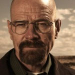 O astro, porém, ficou irreconhecível ao raspar a cabeça para seu papel na série "Breaking Bad". (Foto: Divulgação)