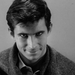 O ator Anthony Perkins, mais conhecido por seu papel no clássico "Psicose" (1960), de Alfred Hitchcock, morreu em 1992 de pneumonia relacionada à AIDS. (Foto: Divulgação)