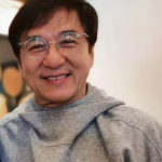 Entre seus muitos papéis, Jackie Chan é mais conhecido pelas suas aparições icônicas em artes marciais asiáticas e filmes de ação, assim como em sucessos de bilheteria de Hollywood como 'A Hora do Rush' (1998) e 'Kung Fu Panda' (2008). (Foto: Instagram)