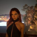 Na conversa, Dua Lipa explicou que é regrada em diversas áreas de sua vida, porém, cuidar da saúde mental não tem sido seu foco (Foto: Instagram)