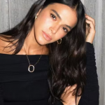 Bruna Marquezine é outra que já gravou muitas tatoos sutis. (Foto: Instagram)