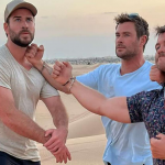 Liam Hemsworth, Chris Hemsworth e Luke Hemsworth são irmãos. (Foto: Instagram)