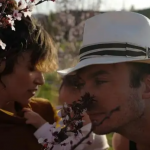 Somerhalder se mudou para uma fazenda com sua esposa Nikki Reed e seus filhos, e disse que prefere continuar se concentrando em sua família e se reconectar com a natureza. (Foto: Reprodução)