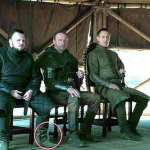 Essa não foi a única falha de 'Game of Thrones'. No final da oitava temporada, garrafas de plástico de água foram vistas no chão, ao lado do personagem Samwell Tarly (personagem de John Bradley-West). Que descuido! (Foto: Reprodução/Montagem)