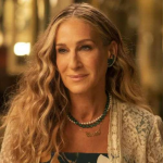 Sarah Jessica Parker alimenta sua família, incluindo o marido, Matthew Broderick, com ingredientes diretos da terra. Eles colhem verduras no quintal e fazem refeições simples e deliciosas, como massa de vegetais e salada de pepino. (Foto: Divulgação)