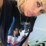 Apesar de seus hits pop, Miley Cyrus curte bandas famosas por músicas mais profundas. (Foto: Instagram)