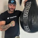 Após a luta, Popó revelou que Bambam o "incomodou quase que diariamente com provocações", mexendo com seu psicológico pela primeira vez em 33 anos de boxe. (Foto: Instagram)