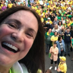 A atriz Regina Duarte esteve na Avenida Paulista. (Foto: Instagram)