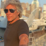 Astros do rock são conhecidos por viver o lado selvagem da vida, mas Bon Jovi era indomável na escola. (Foto: Instagram)