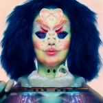 Björk é uma das artistas mais dinâmicas, inovadoras e enigmáticas das últimas década. (Foto: Divulgação/YouTube)