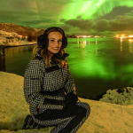 A apresentadora mostrou ter ficado emocionada ao ver a aurora boreal pela primeira vez. (Foto: Instagram)