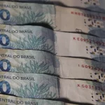 O Banco Central (BC) explica que a produção visa atender à demanda por dinheiro em circulação, considerando fatores como demanda, substituição de notas desgastadas e manutenção de estoques preventivos. (Foto: Agência Brasil)