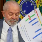 Em conversa privada com seus ministros, Lula relembrou a eleição presidencial de 1989, a primeira que disputou, mencionando que desde então optou por não se preocupar demasiadamente com os resultados de pesquisas. Naquela ocasião, apesar das previsões contrárias, ele avançou para o segundo turno contra Fernando Collor. (Foto: Agência Brasil)