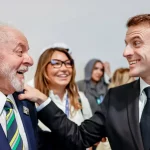 Lula concordou com a demanda de Macron para recebê-lo em Belém, sede da COP 30, na terça-feira (26), em vez da capital, como previsto pelo protocolo tradicional. (Foto: Agência Brasil)