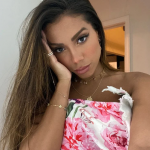 Anitta é carismática com o público (Foto: Instagram)