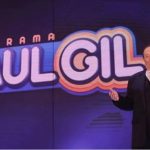 Raul Gil possui uma trajetória de mais de 60 anos na televisão brasileira, marcada por sua irreverência, humor e carisma. Ao longo de sua carreira, comandou diversos programas de sucesso, como o "Raul Gil Show", "Sabadão com Raul Gil" e o "Programa Raul Gil", atualmente em exibição no SBT. (Foto: SBT)