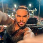 No seu perfil do "TikTok", um dos seguidores do artista o questionou a respeito dos seus tombos, e o ex-brother decidiu finalmente explicar sua decisão de fingir pequenos acidentes (Foto: Instagram)