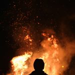 O Corpo de Bombeiros mobilizou 13 viaturas para o prédio localizado na Rua Visconde de Parnaíba, por volta de 1h45. (Foto: Unsplash)