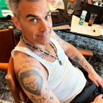 Kerstin foi acordada do coma com a música 'Angels' de Robbie Williams. O homem responsável por manter sua família em cativeiro e abusar deles foi condenado à prisão perpétua. (Foto: Instagram)