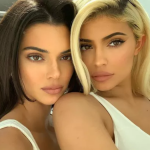 No passado, Kourtney Kardashian expôs que as irmãs Kendall e Kylie Jenner possuem contas secretas no Instagram. (Foto: Instagram)