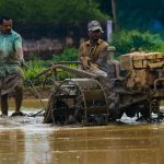 Apesar disso, o setor de serviços, principal da economia brasileira, permaneceu resiliente, crescendo 2,4% no ano. (Foto: Unsplash)