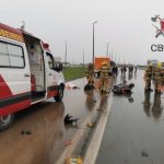 Felizmente, o condutor do ônibus e os passageiros não sofreram ferimentos. (Foto: CBMDF)