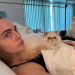 Cara Delevigne é outra celebridade que também lida com a doença de pele (Foto: Instagram)