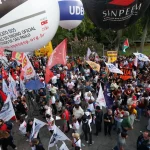 Em fevereiro, o governo reafirmou a proposta de reajuste de 9% em duas parcelas para os próximos dois anos, sendo a primeira a ser paga em maio de 2025 e a segunda em maio de 2026. (Foto: Agência Brasil)