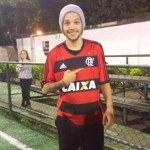 Louis Tomlinson, ex-membro do grupo One Direction, visitou a sede do Flamengo em 2014. (Foto: Reprodução)