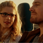 Arrow - Oliver e Felicity, S03E01 - Mas Oliver não cedeu à Felicity até que pudesse se livrar das outras de sua vida. (Foto: Divulgação)