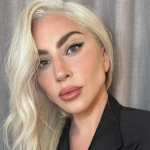 Algumas celebridades preferem morar de aluguel para ter mais privacidade, para experimentar morar em um bairro da moda ou ainda viver mais perto do trabalho atual. Lady Gaga é uma delas. (Foto: Instagram)