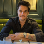 De acordo o próprio, John Mayer é um "viciado em ego" em recuperação. Em sua juventude, o cantor se relacionava com muitas meninas e adorava se gabar disso. Em uma entrevista agora infame concedida à "Pl4yboy", Mayer claramente não sabia quando parar de falar e não parou. (Foto: Instagram)