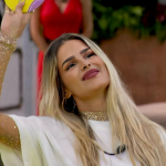 Na web, Yasmin costuma sempre elogiar a beleza de Mia, com direito a comentários e também muitos emojis. (Foto: Reprodução/GloboPlay)