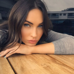 Em 2007, Megan Fox disse à "FHM" que ela era terrível para se conviver porque raramente dava descarga no vaso sanitário. (Foto: Instagram)