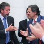 O presidente da Câmara se comprometeu a discutir uma nova legislação sobre desmatamento ilegal e exploração de minério ilegal no país até o final de seu mandato, em janeiro de 2025. (Foto: Agência Brasil)