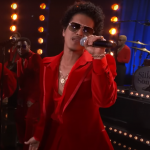 O prefeito fez uma postagem um tanto misteriosa, mas que indicava sucesso nas negociações: "Habemus, Bruno Mars". (Foto: Youtube)