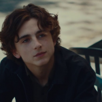 Em seguida, estão Timothée Chalamet. (Foto: A24)