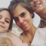 No Instagram, a filha da comunicadora declarou estar cansada de sempre precisar explicar os motivos de querer uma realidade diferente (Foto: Instagram)