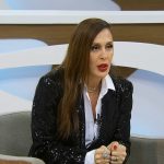 Na última segunda-feira (06), a atriz Claudia Raia falou sobre seu posicionamento em questões políticas e afirmou que trabalhar com arte já é um ato relacionado a temática (Foto: TV Cultura)