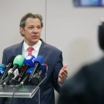 Haddad explicou que o governo está atualmente definindo os detalhes e avaliando a possibilidade de os bancos oficiais administrarem essa linha de crédito. (Foto: Agência Brasil)