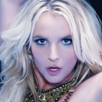 Britney Spears - 'Work Bitch' - O vídeo de 2013 tem tudo, desde locais incríveis até um guarda-roupa extravagante, tubarões e um Lamborghini! (Foto: Reprodução/Vevo/YouTube)