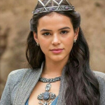 Bruna Marquezine fez 14 novelas na TV Globo. Sendo a sua última “Deus Salve o Rei” em 2018. (Foto: Divulgação/Globo)